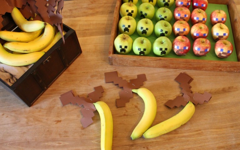 Fruit Minecraft style!!!  Een gezonde verjaardag traktatie voor kinderen op school: